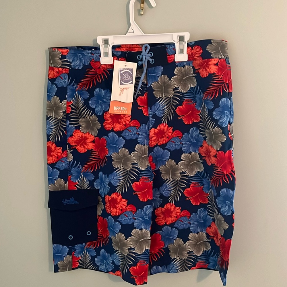 💕HP💕NWT! UV Skinz flowered board shorts w/ adjustable waist